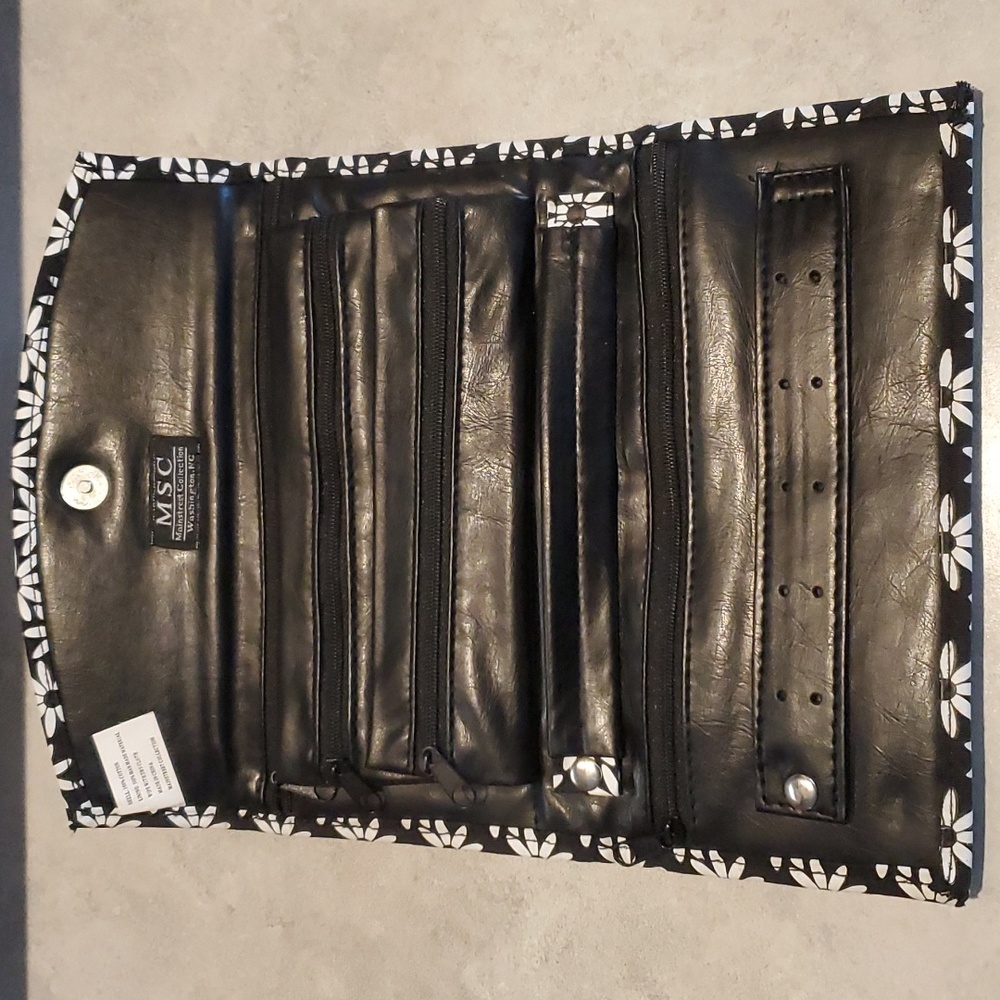 Mainstreet Collection Travel Jewelry Clutch